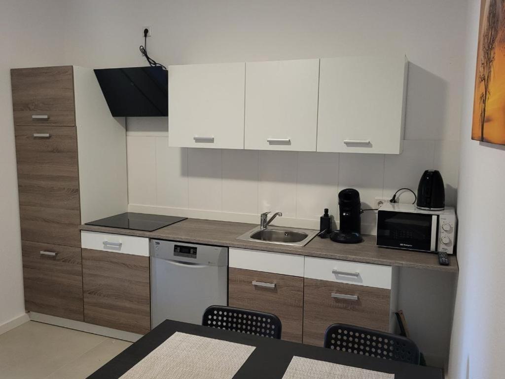Monteurzimmer Mit Zwei Einzelnen Betten In Einer 3Zi Wohnung Mit Kueche Und Bad Osnabrueck Exterior photo