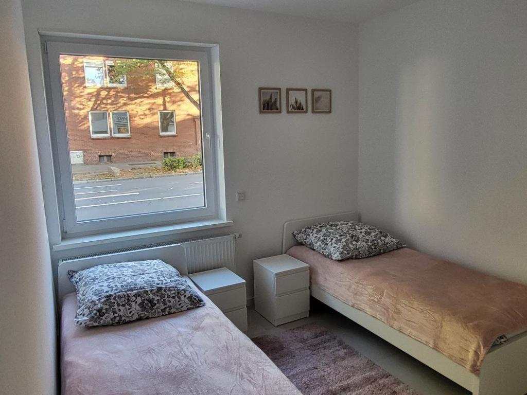 Monteurzimmer Mit Zwei Einzelnen Betten In Einer 3Zi Wohnung Mit Kueche Und Bad Osnabrueck Exterior photo